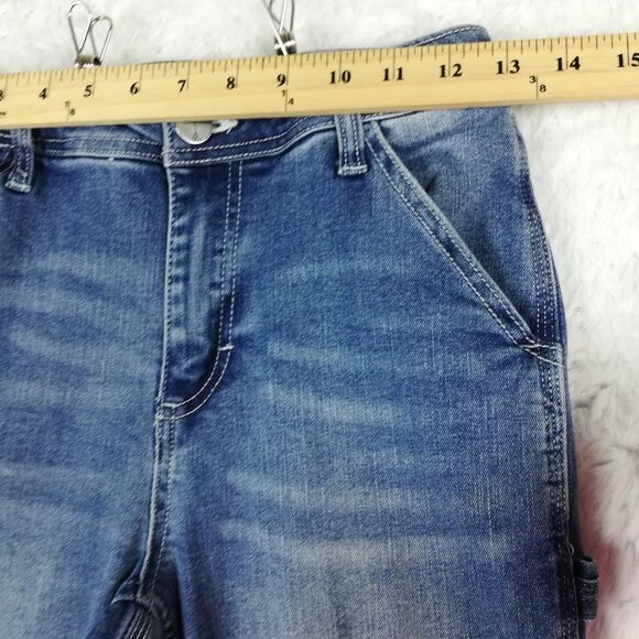 Women's Blue Mid-Rise Medium Wash Straight Jeans - Picture 5 of 9